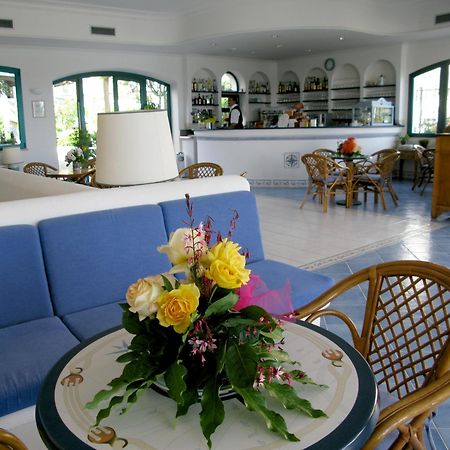 Hotel Aurora Sperlonga Eksteriør billede