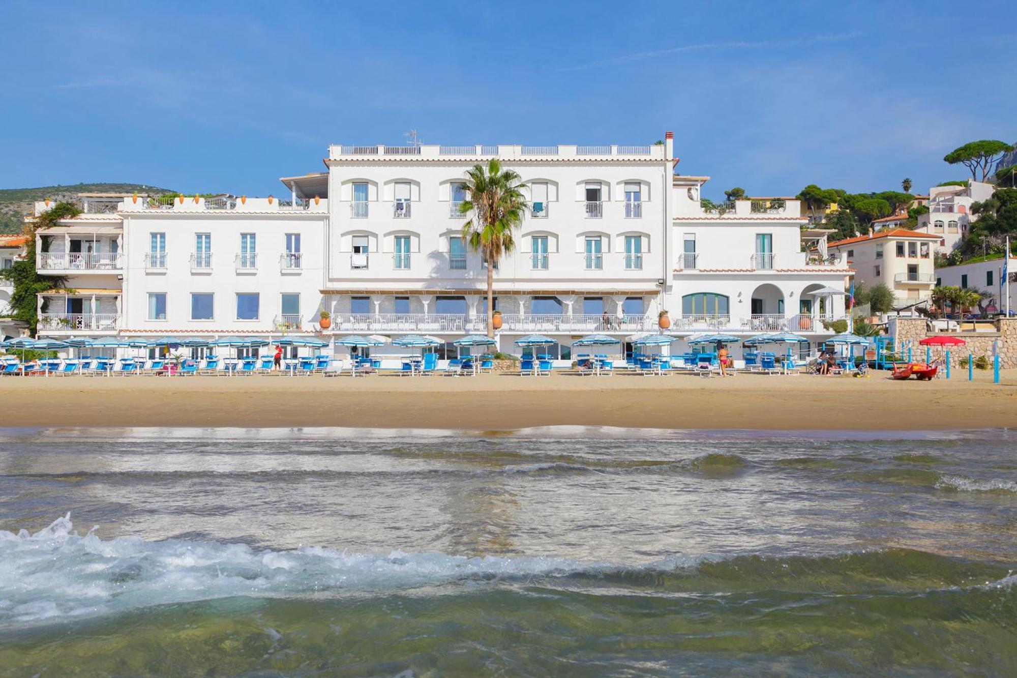 Hotel Aurora Sperlonga Eksteriør billede
