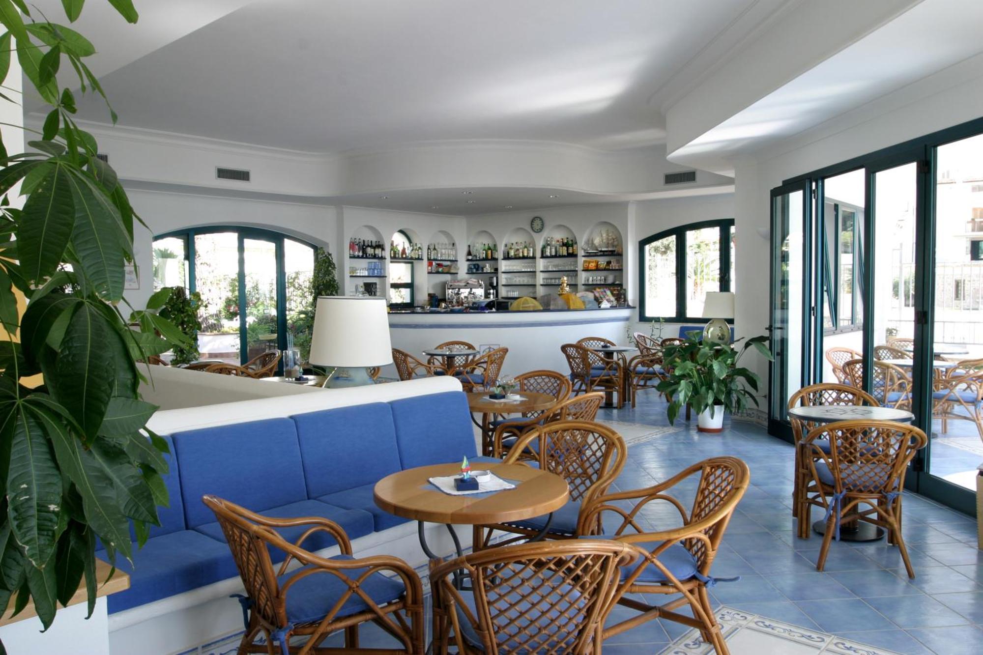 Hotel Aurora Sperlonga Eksteriør billede
