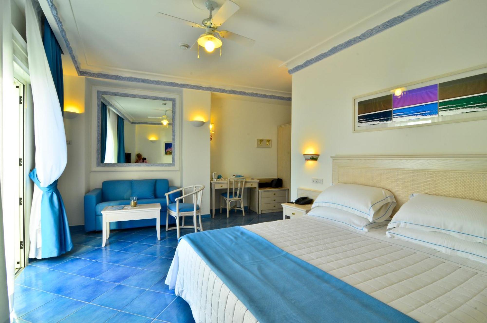 Hotel Aurora Sperlonga Eksteriør billede