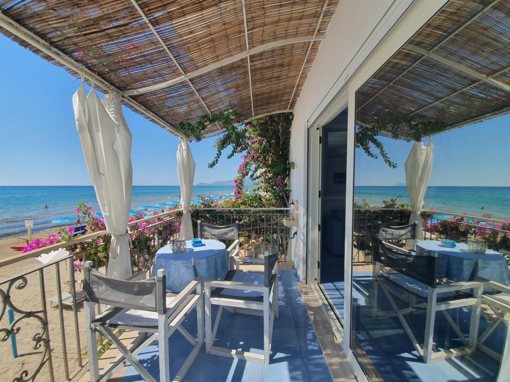 Hotel Aurora Sperlonga Eksteriør billede