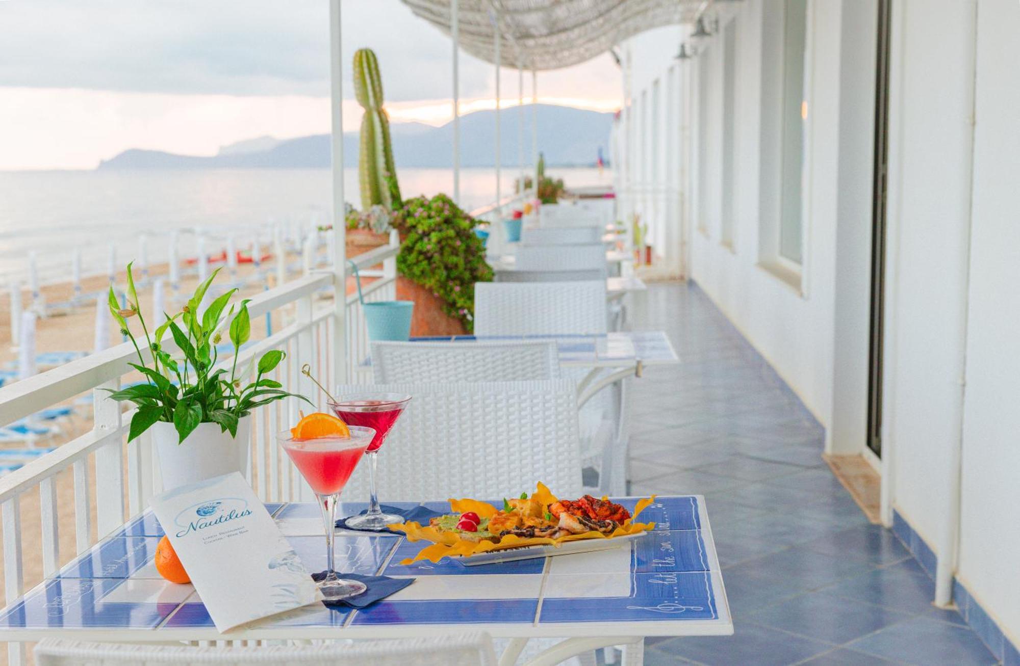 Hotel Aurora Sperlonga Eksteriør billede