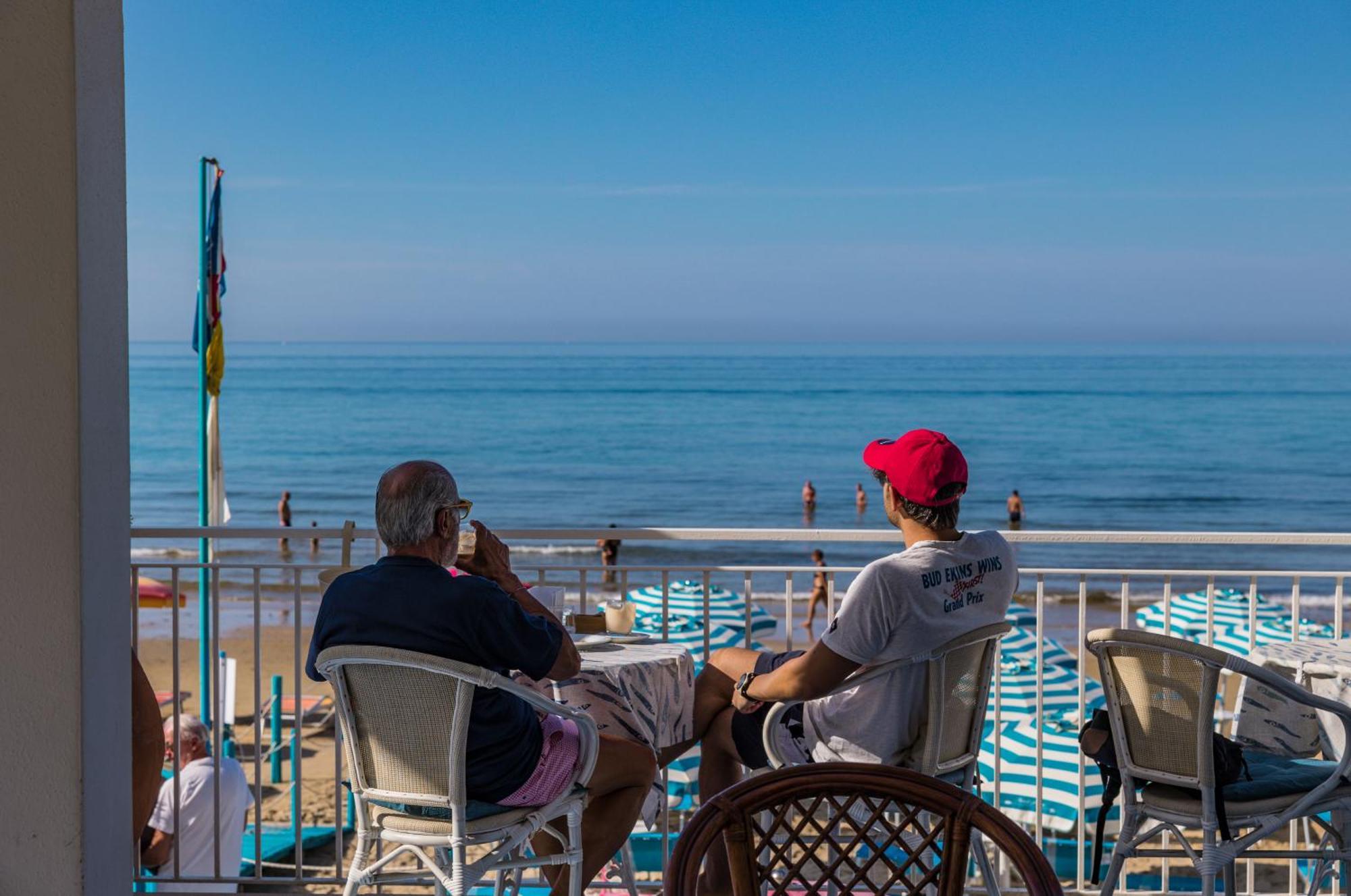 Hotel Aurora Sperlonga Eksteriør billede